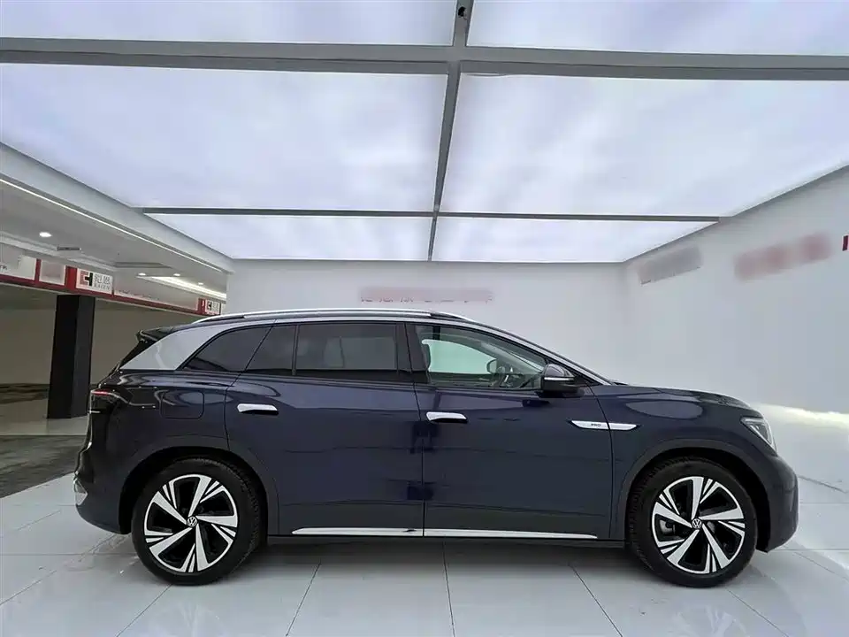 Volkswagen ID.6 CROZZ