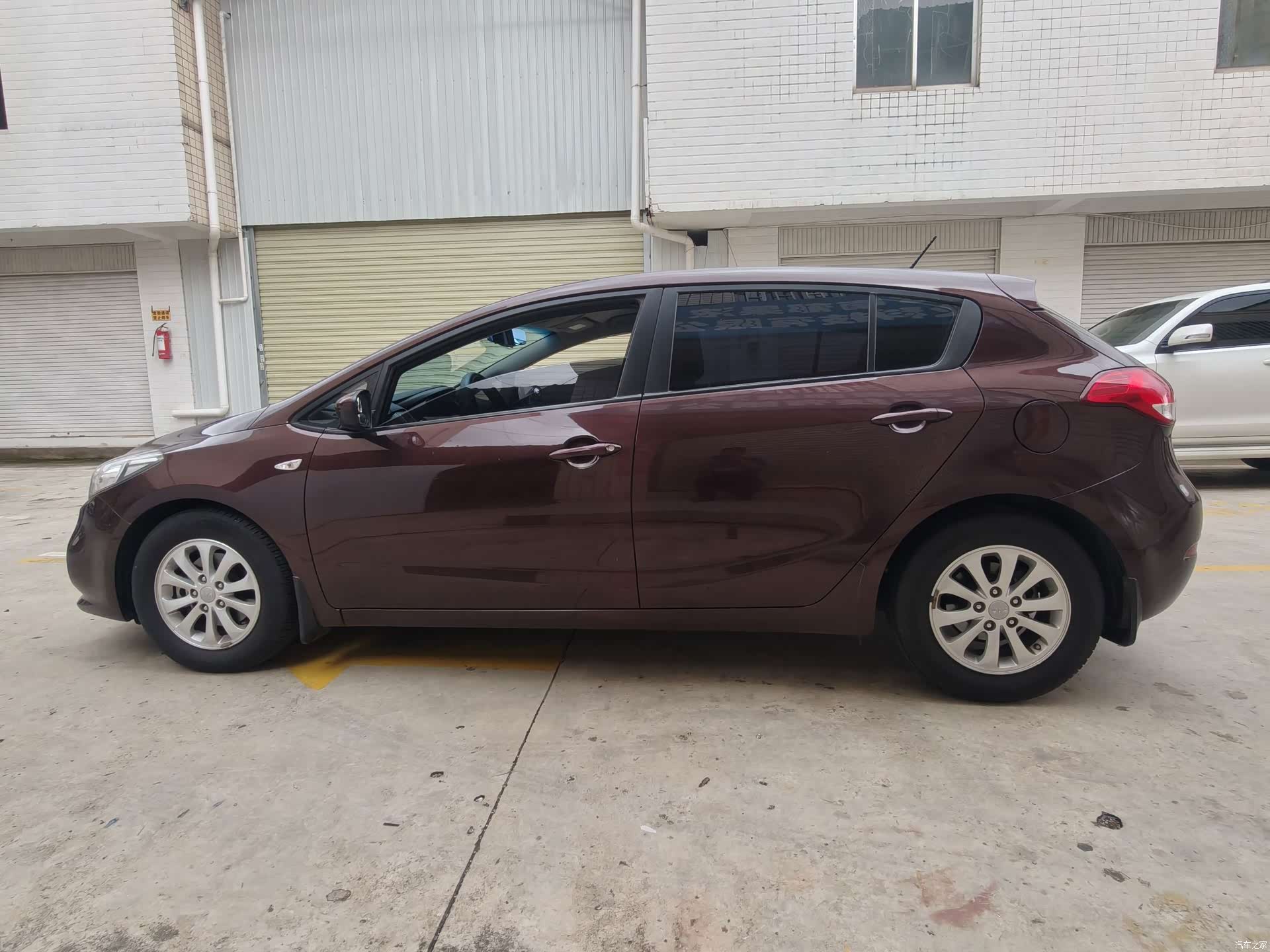 Kia K3, 2014 4