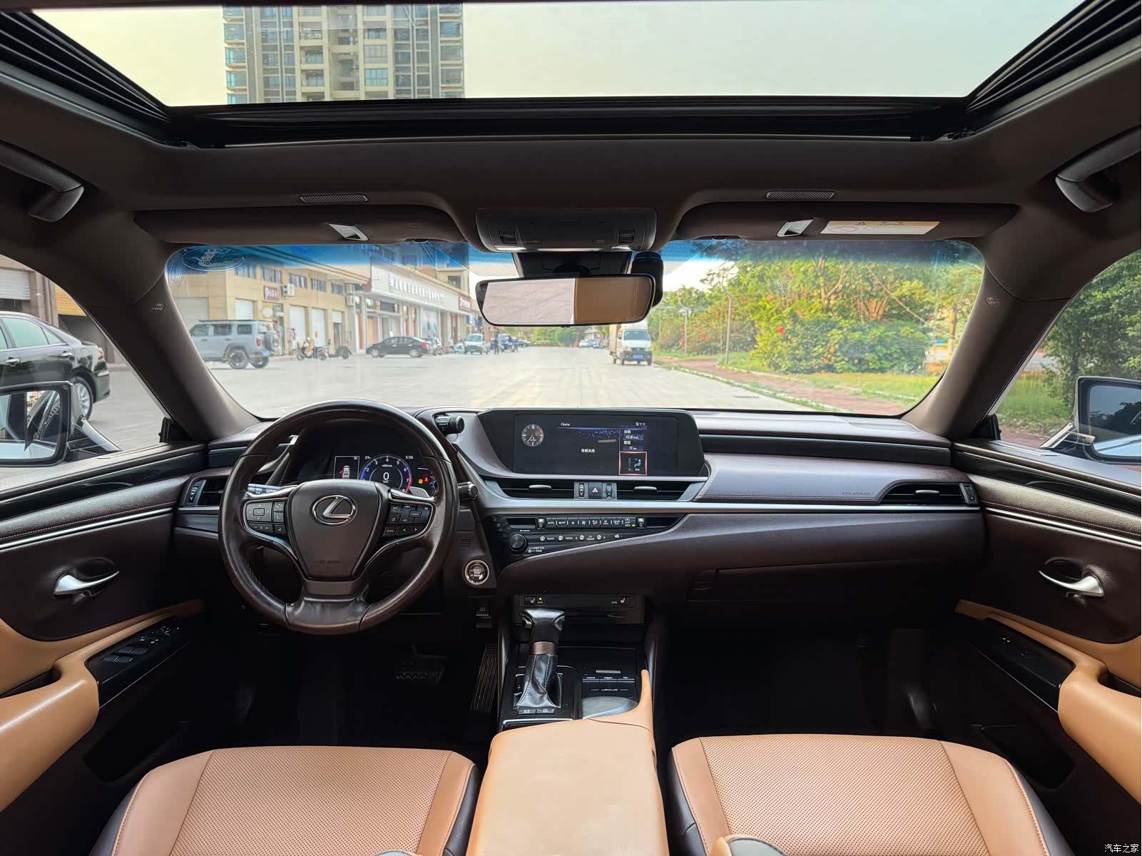 Lexus ES, 2019 15