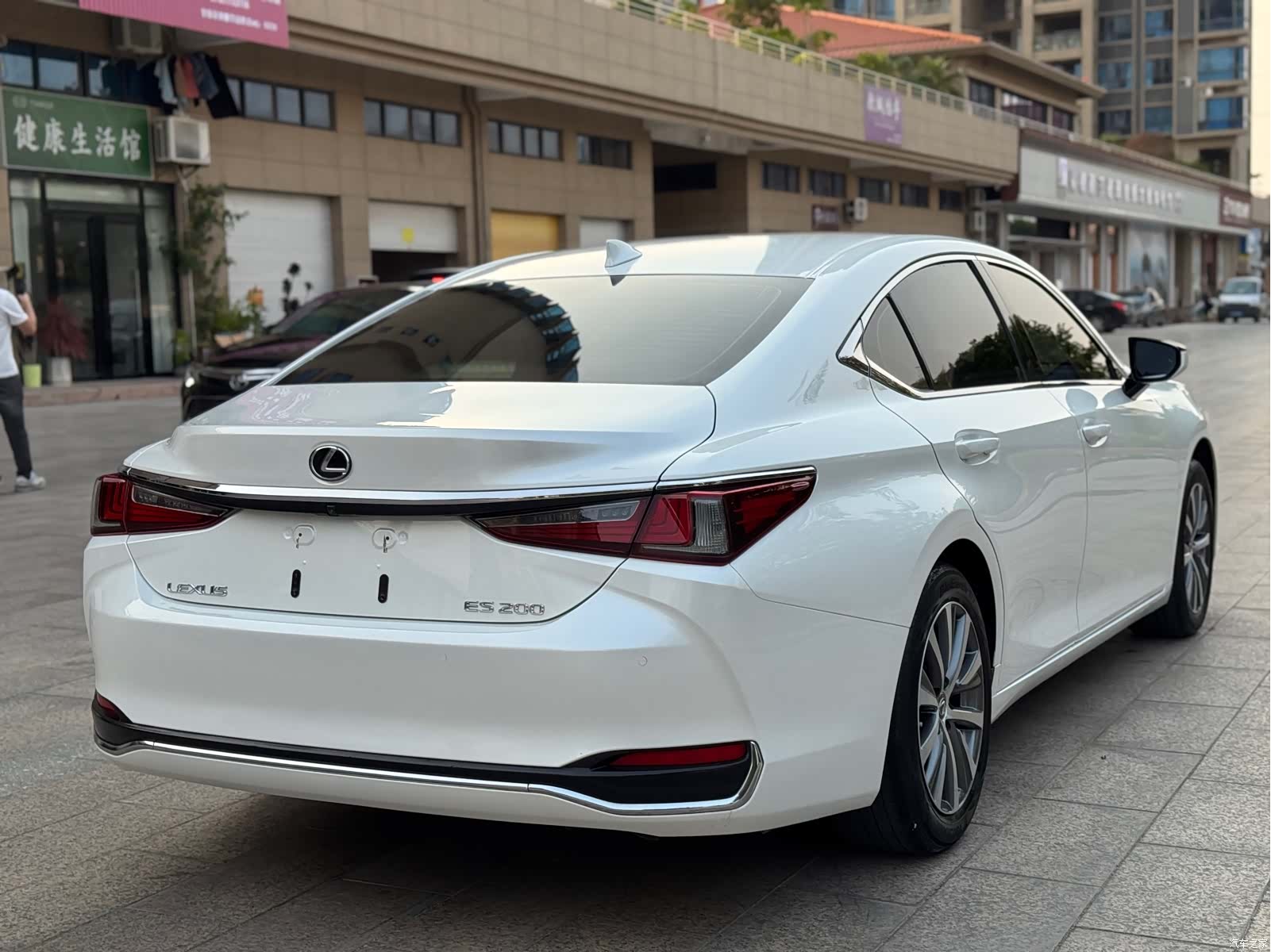 Lexus ES, 2019 6