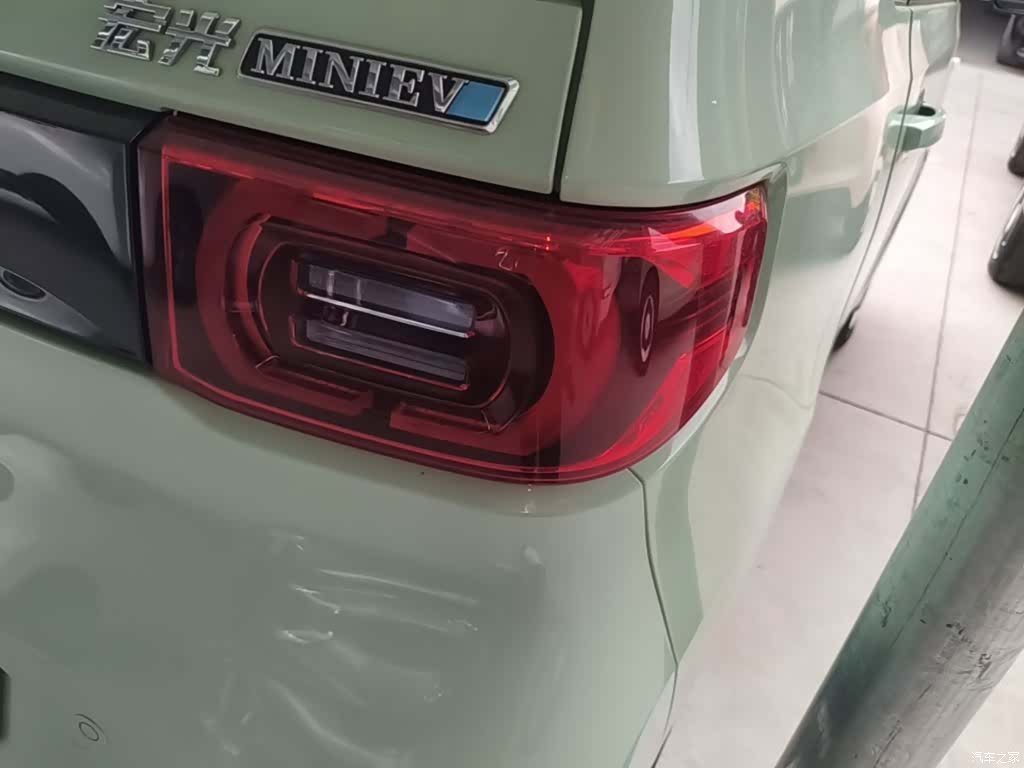 Wuling MINIEV, 2021 8