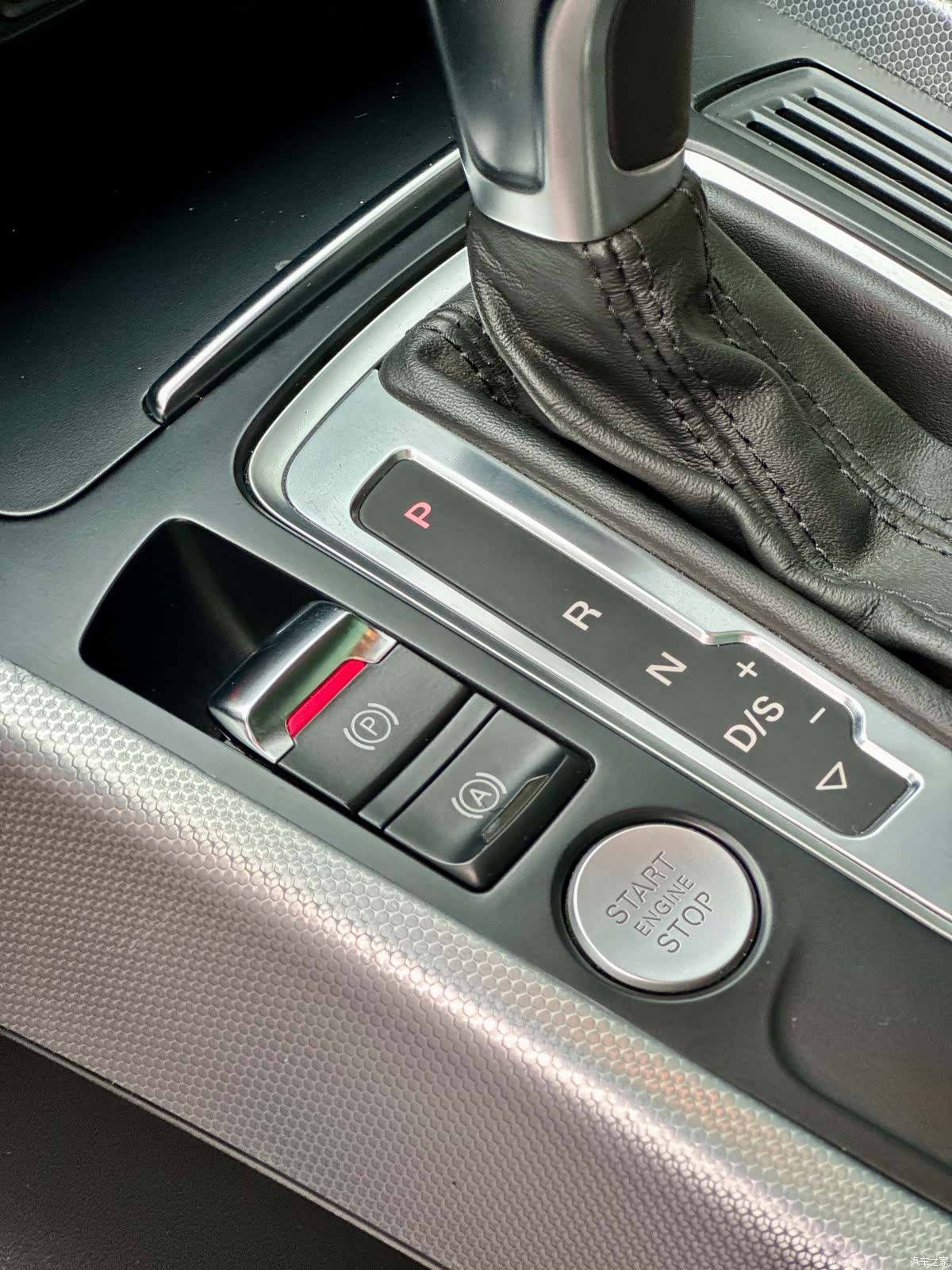 Audi Q5, 2017 36