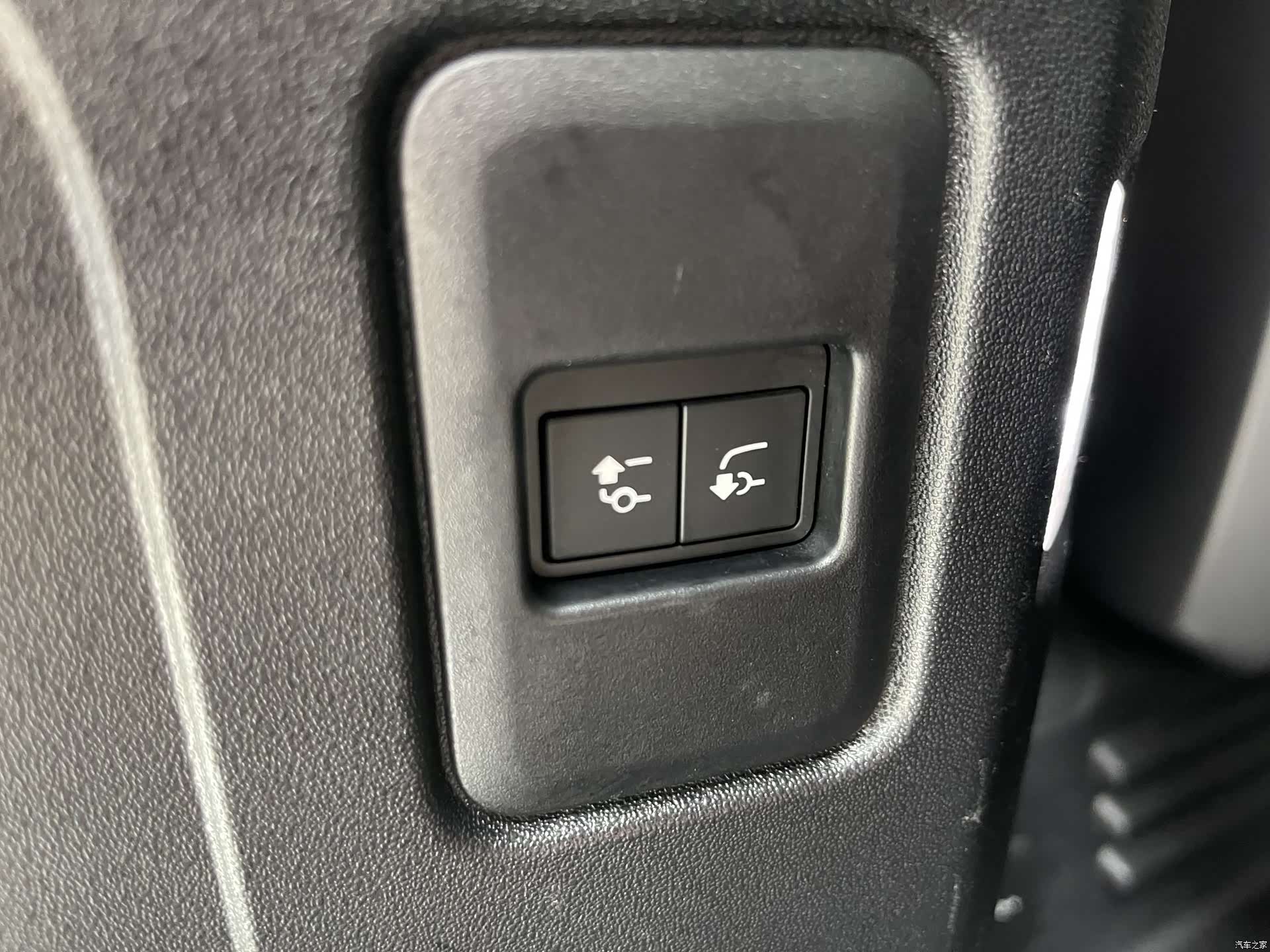 Land Rover Defender, 2022 22