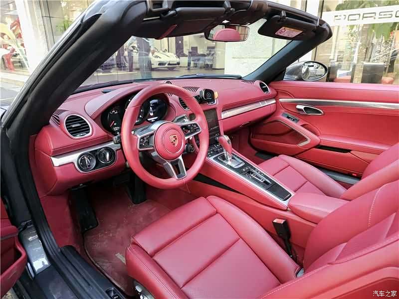 Porsche Boxster, 2024 11