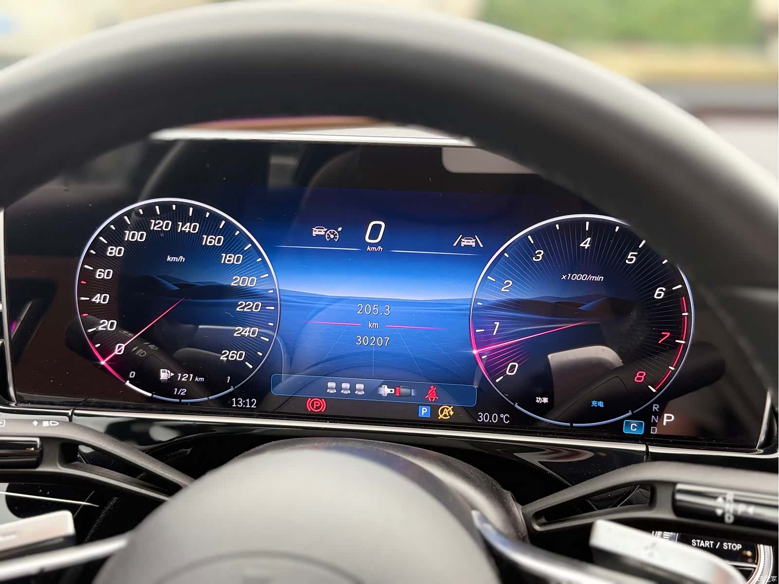 Mercedes-Benz E-Class, 2024 16