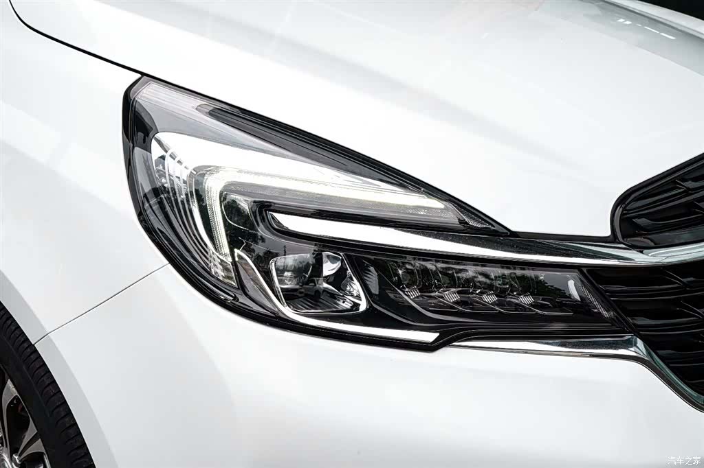 Buick GL8, 2021 20