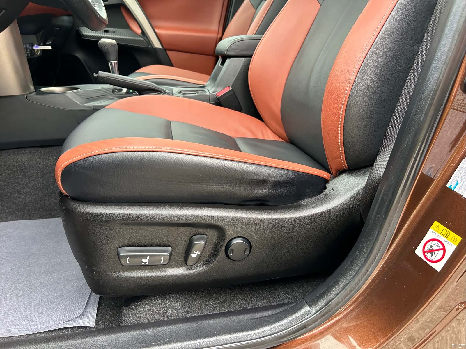 Toyota RAV4, 2015 24