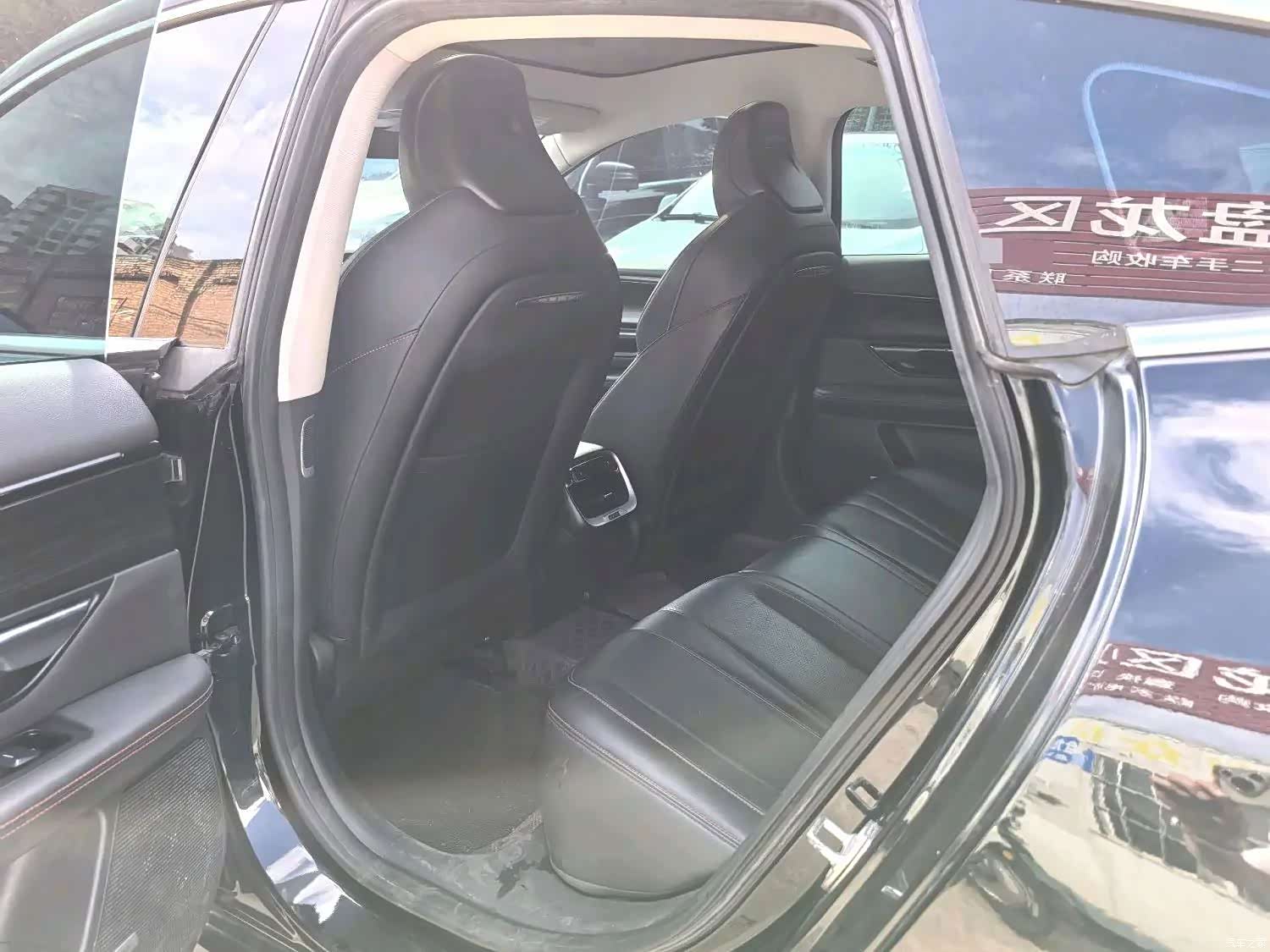 Xpeng P7, 2021 все фото