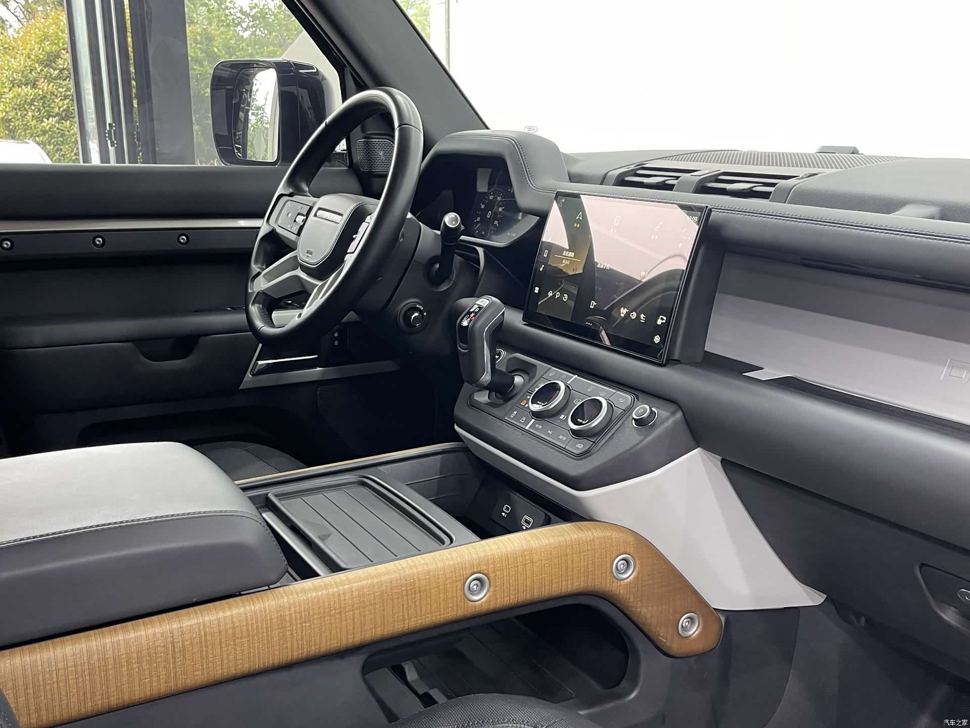 Land Rover Defender, 2022 17