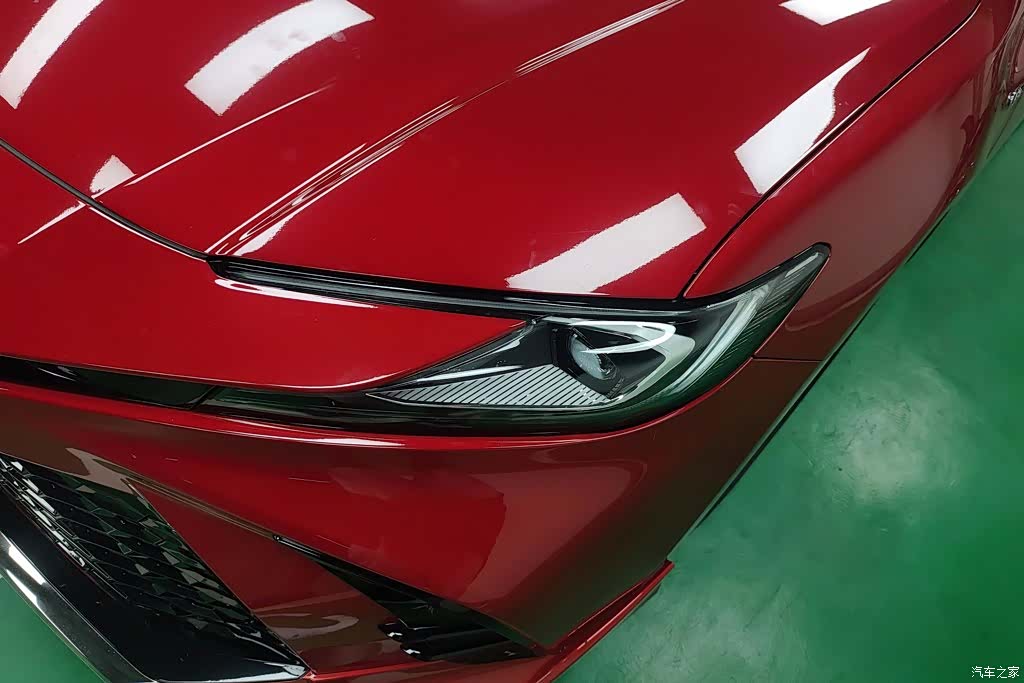 Toyota Camry, 2024 все фото
