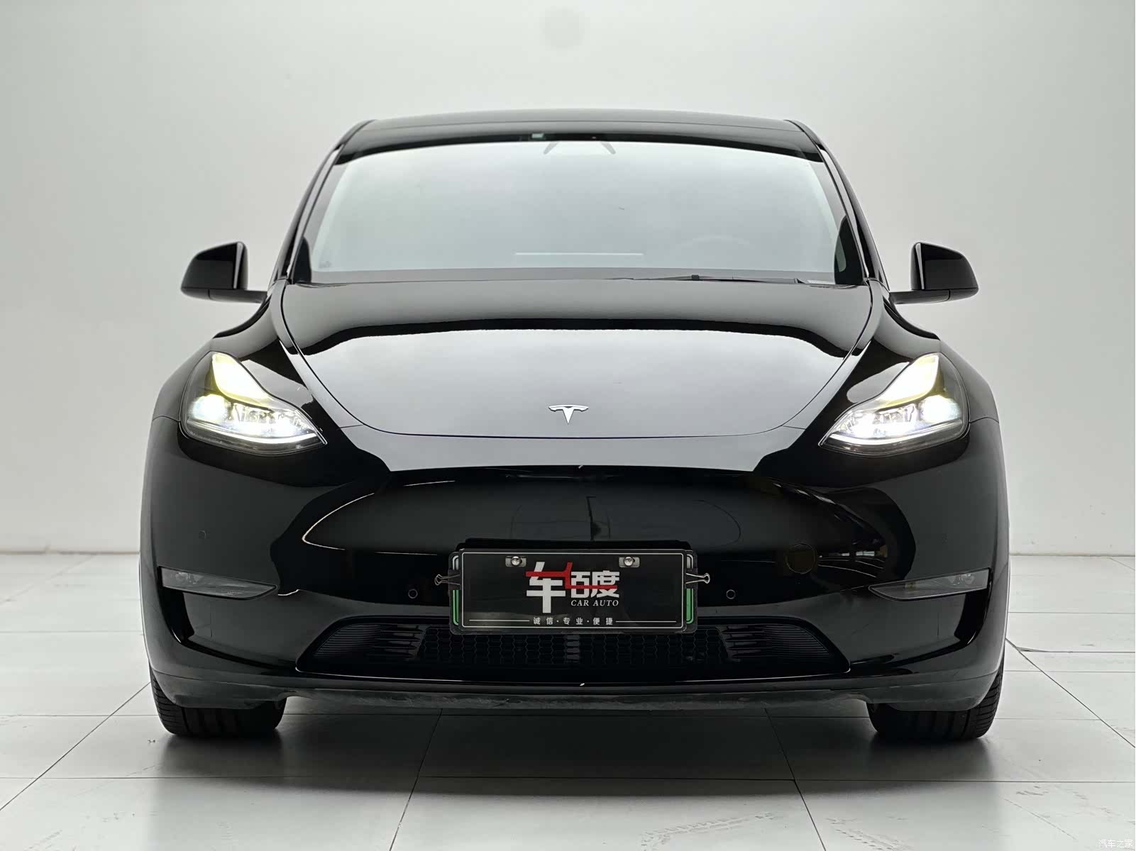 Tesla Model Y, 2022 2