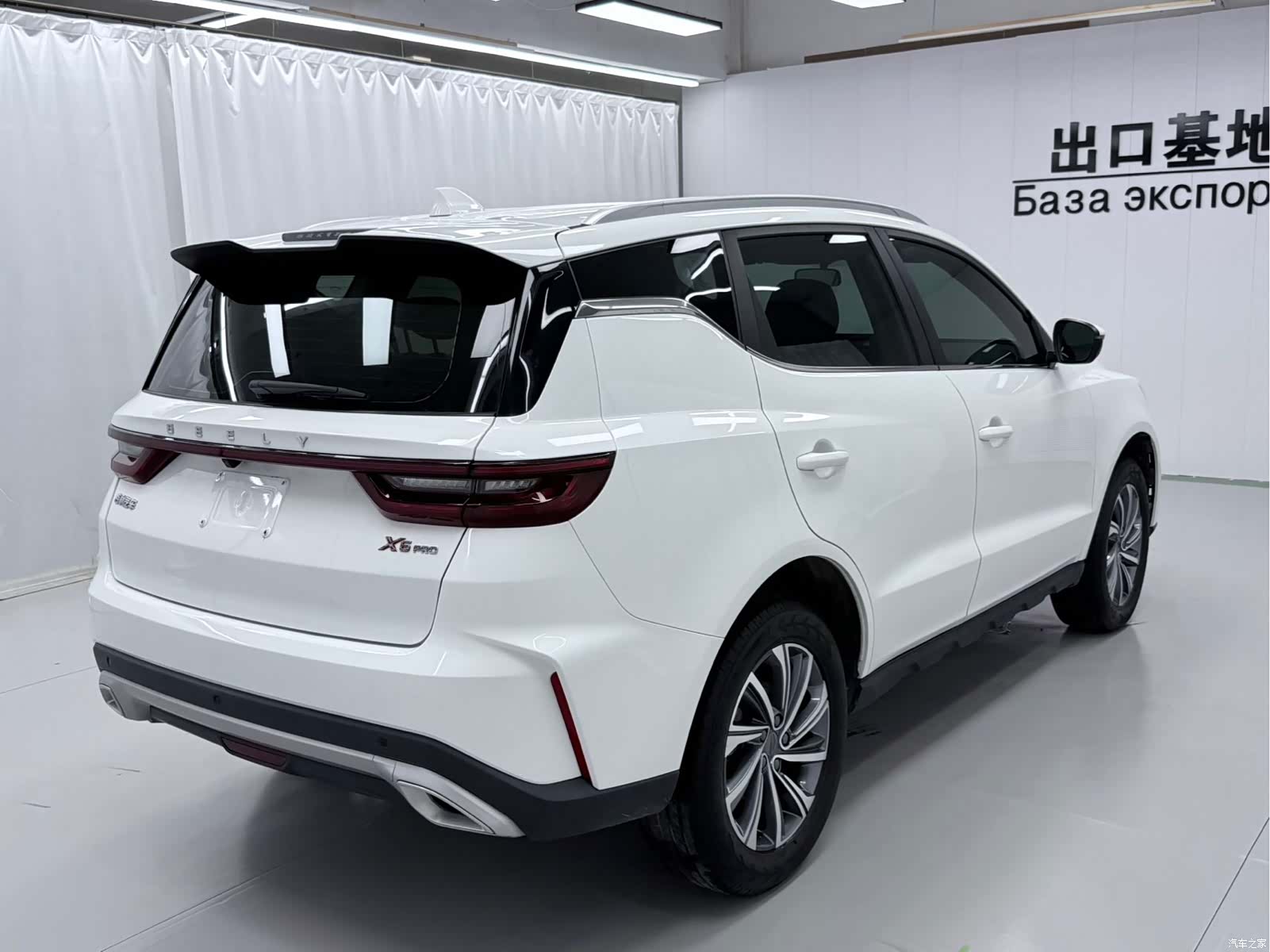 Geely X6, 2022 6