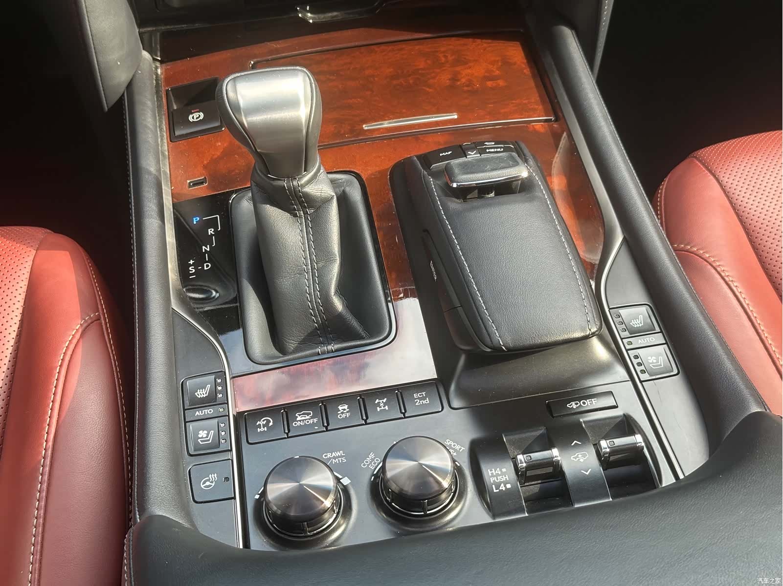 Lexus LX, 2016 7