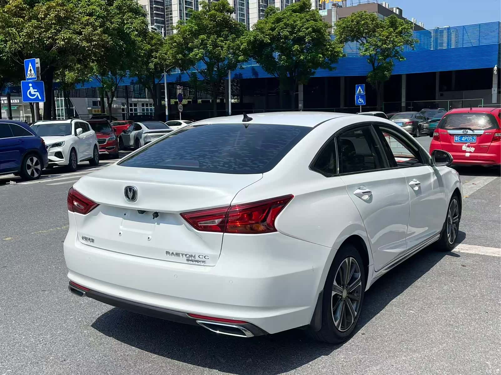Changan CC, 2022 все фото