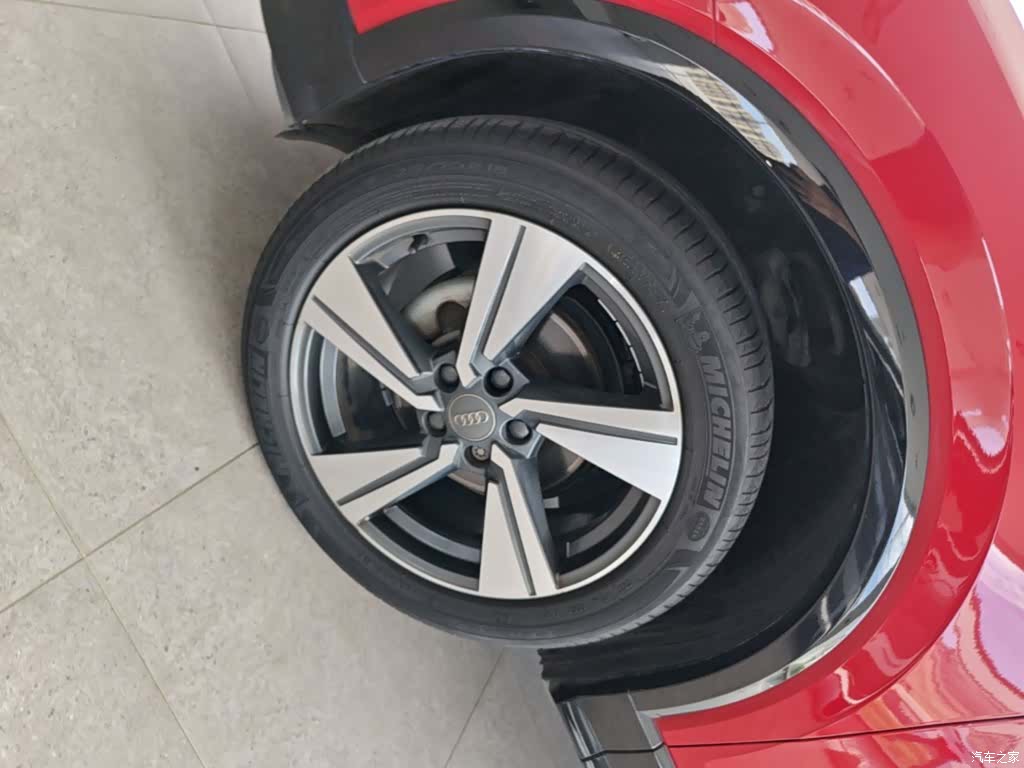 Audi Q2L, 2021 23