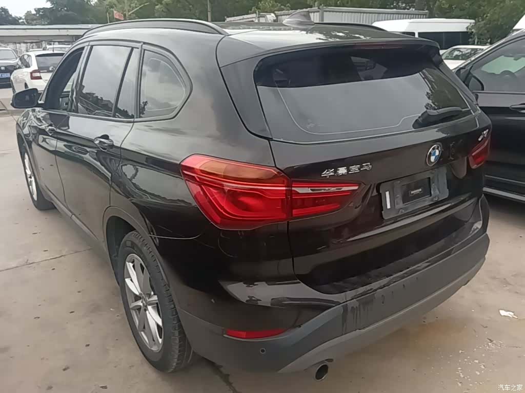 BMW X1, 2017 все фото