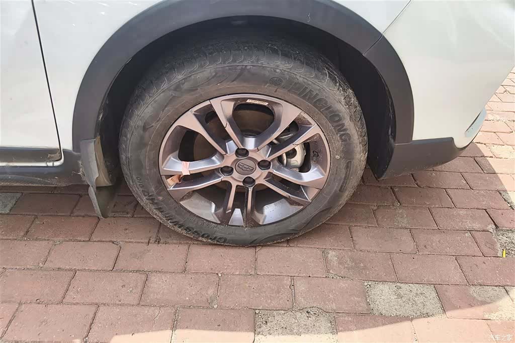 Geely X3, 2020 6