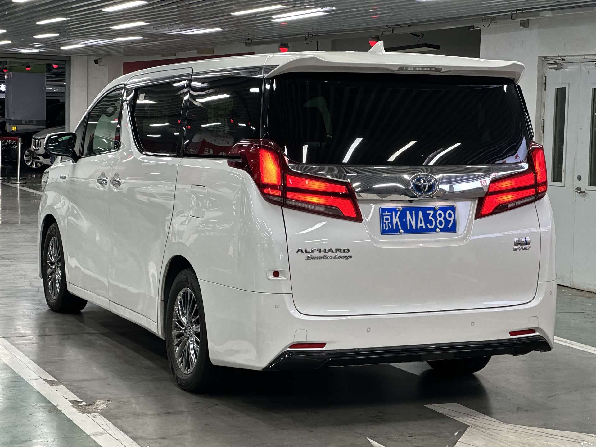 Toyota Alphard, 2021 6