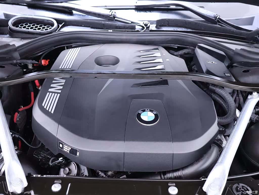 BMW 7 Series, 2024 25