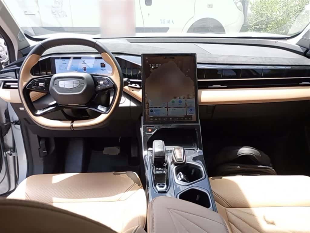 Geely Boyue, 2023 10
