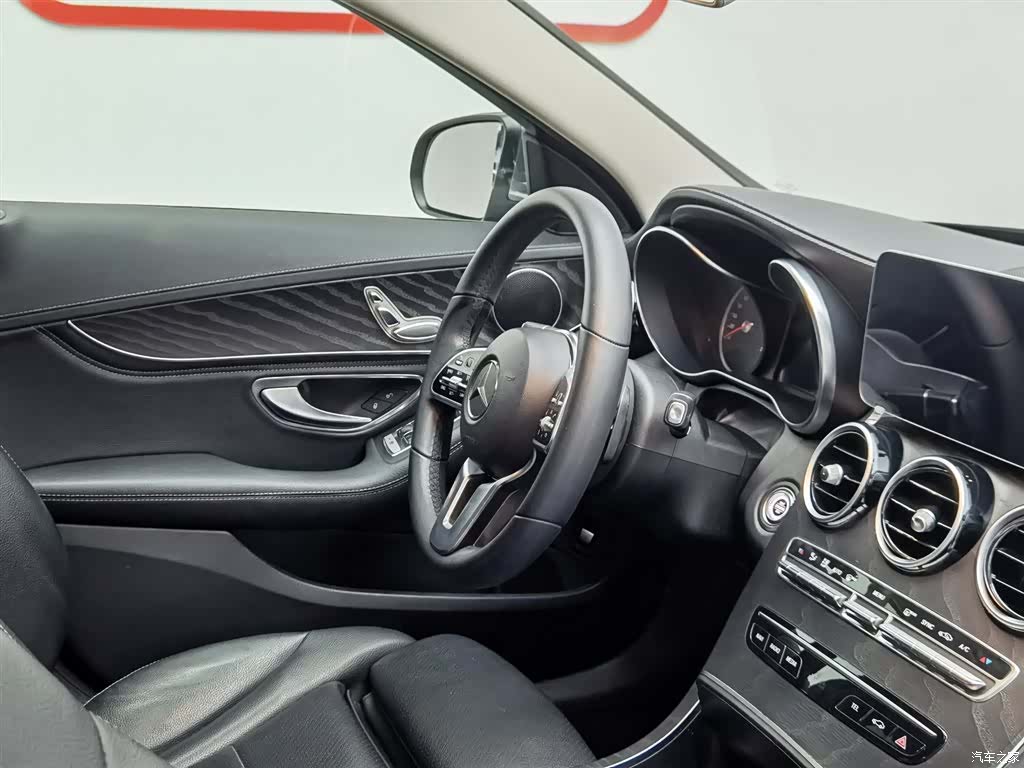Mercedes-Benz C-Class, 2019 22