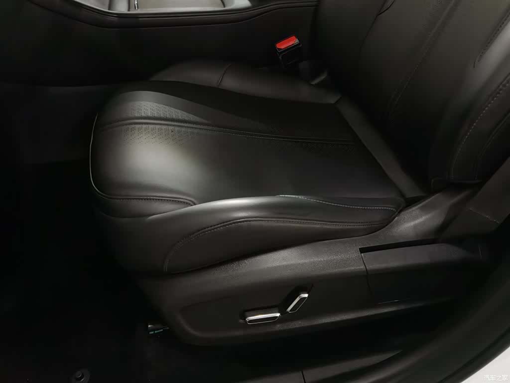 Geely Galaxy L7, 2024 20