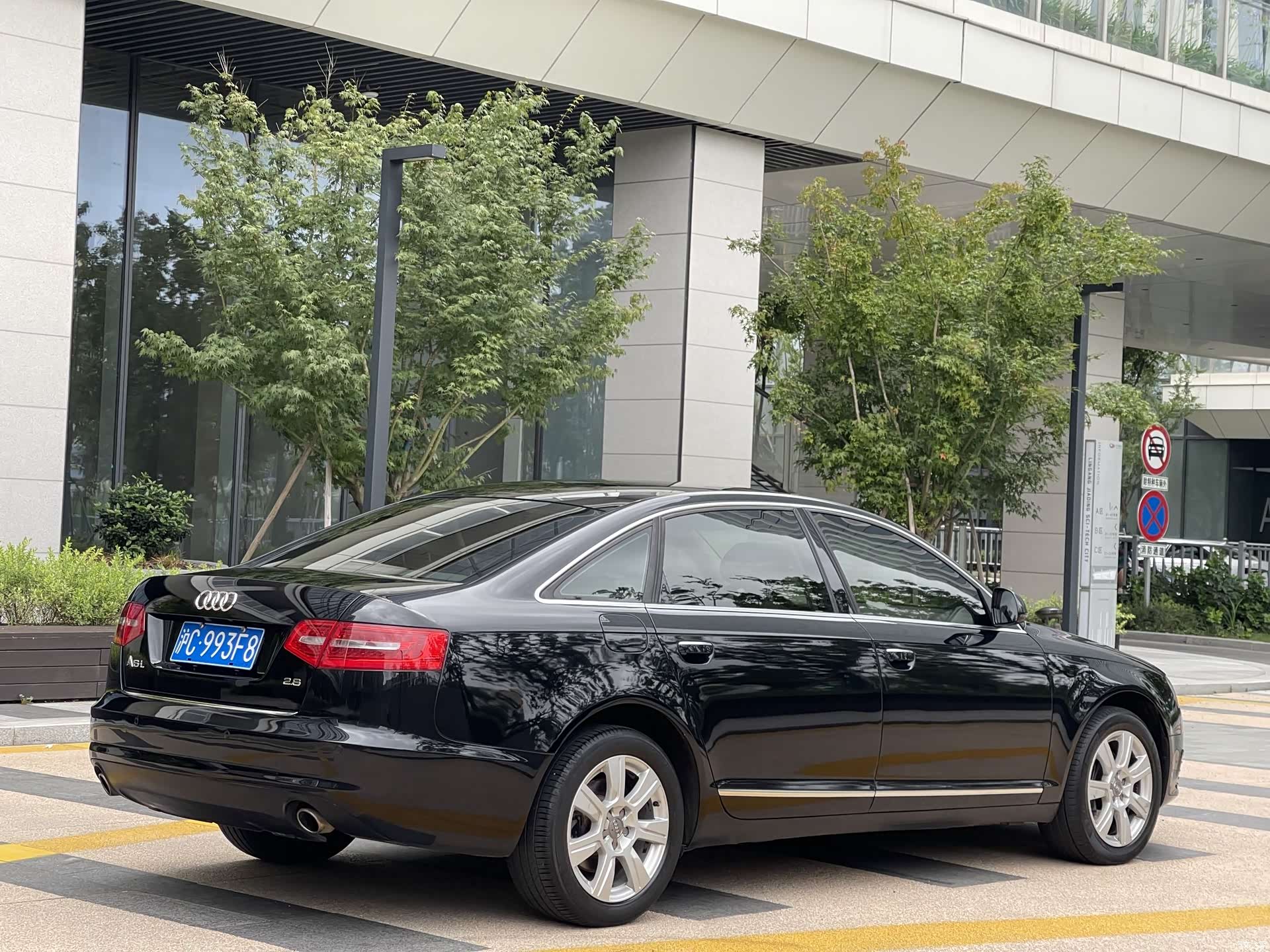 Audi A6L, 2011 4