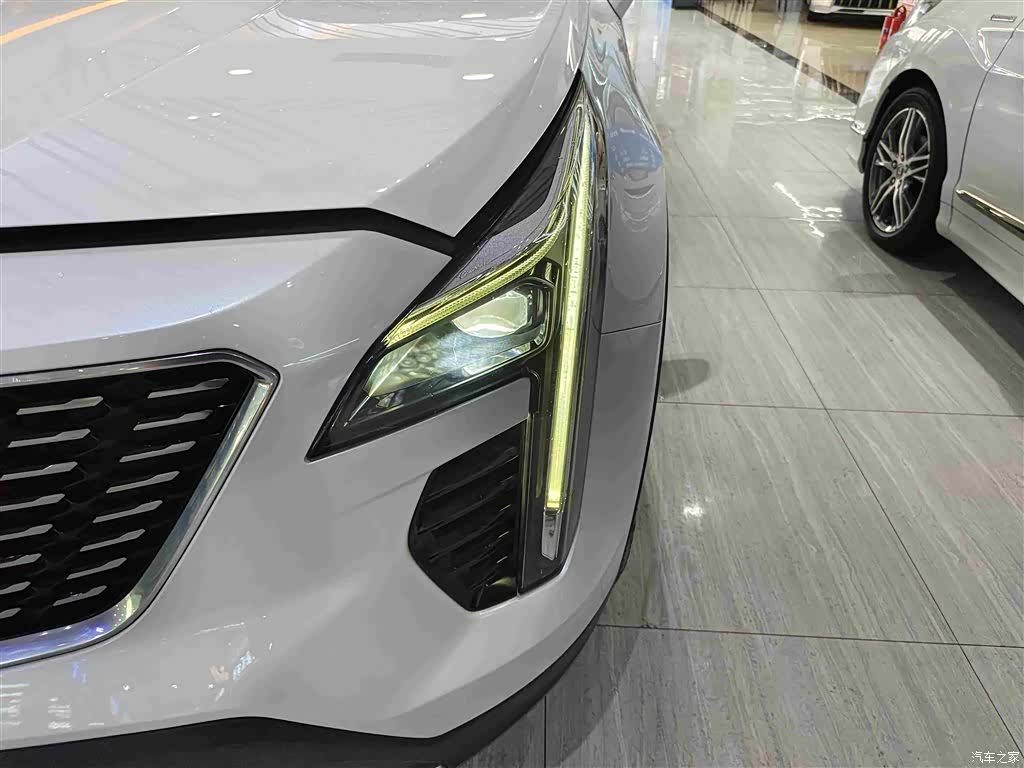 Cadillac XT4, 2020 3
