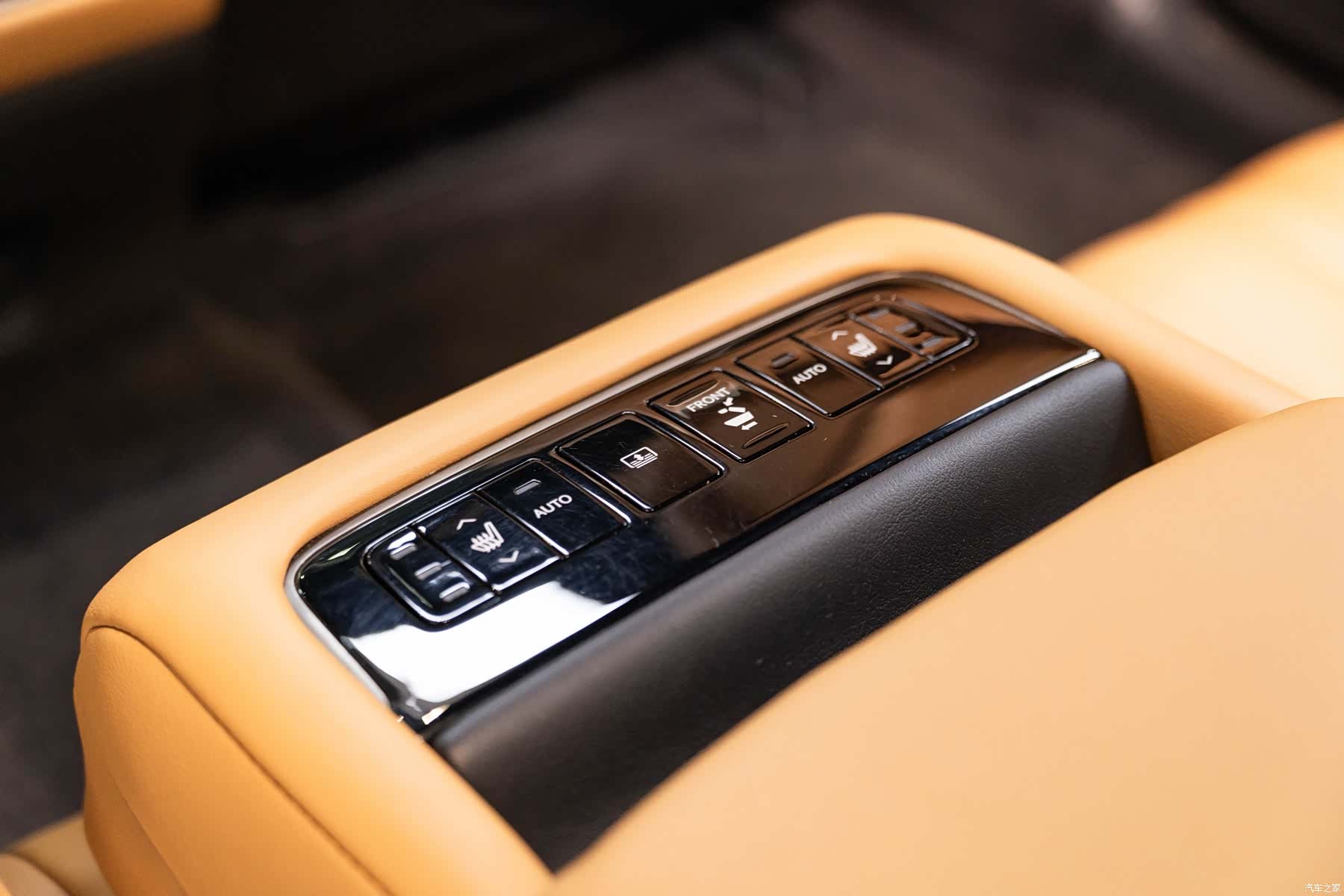 Lexus LS, 2022 16