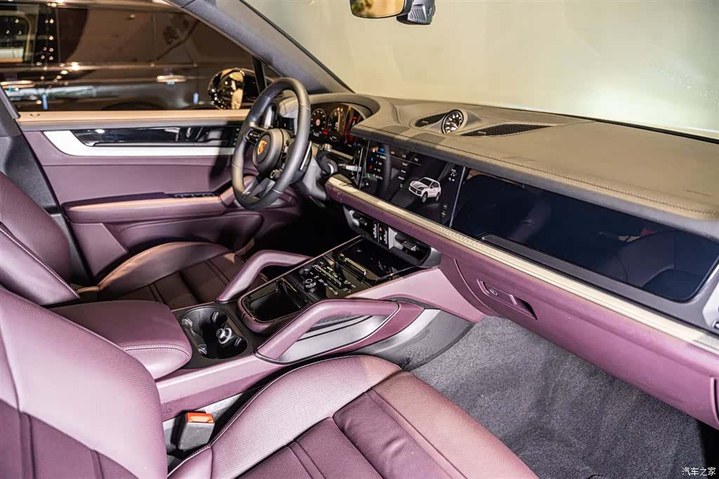 Porsche Cayenne, 2025 9