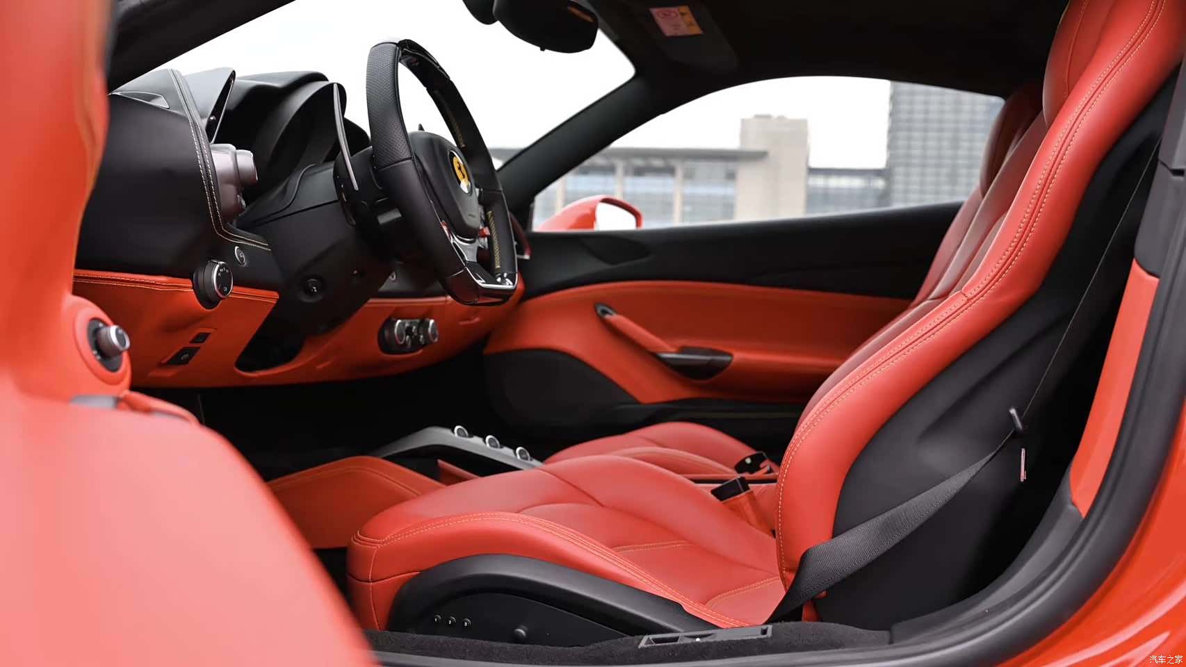 Ferrari 488, 2018 4