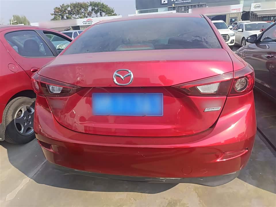 Mazda 3 Angkesaila