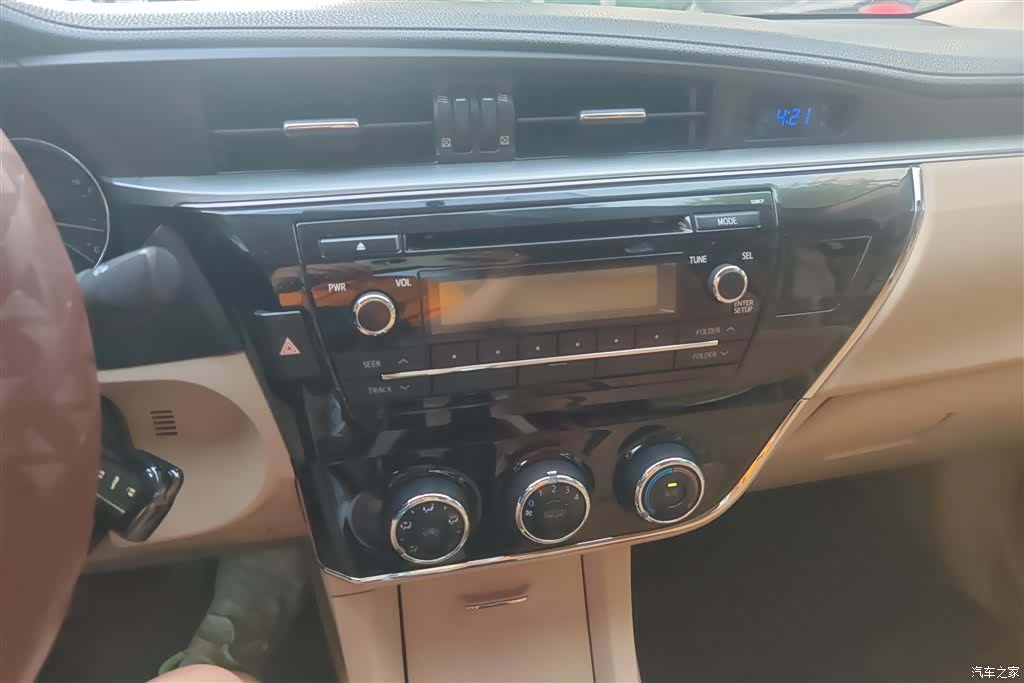 Toyota Corolla, 2015 13