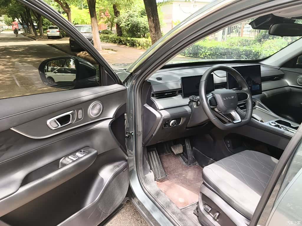Chery Tiggo 8 Plus, 2025 12
