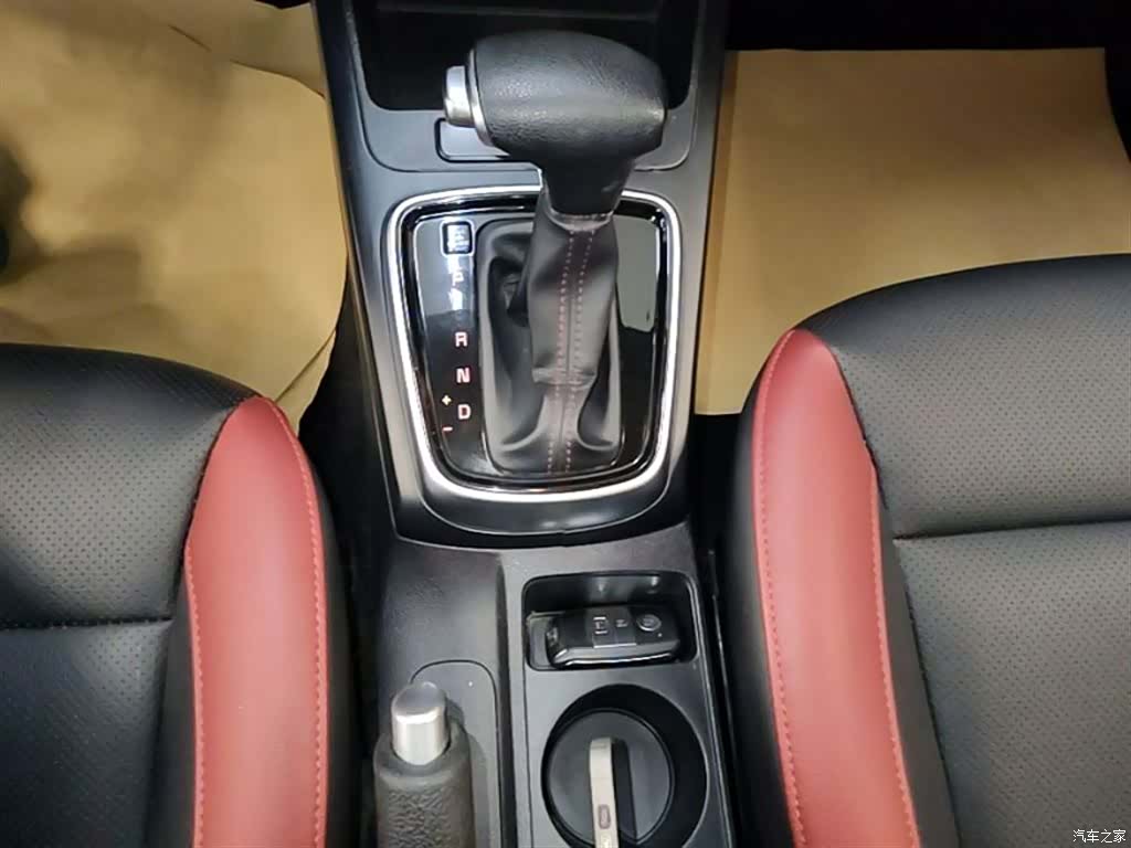 Kia KX, 2019 10