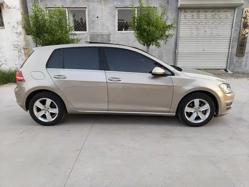 Volkswagen golf