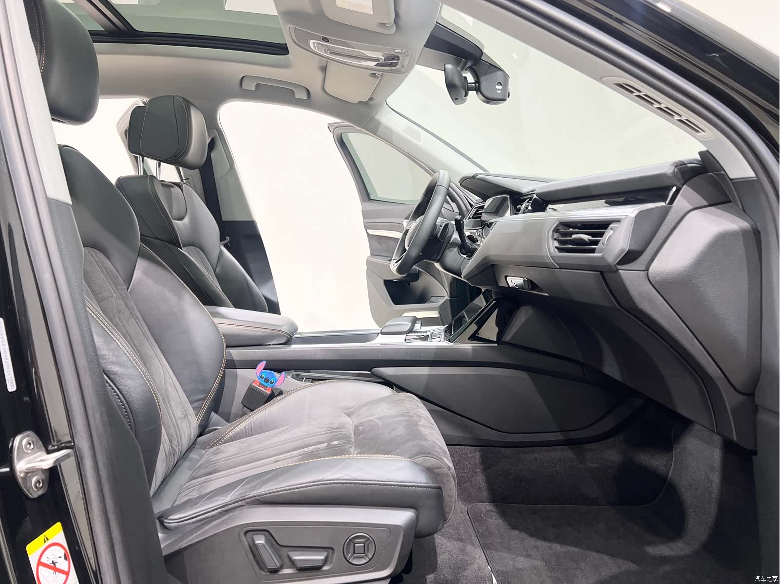 Audi e-tron, 2022 9