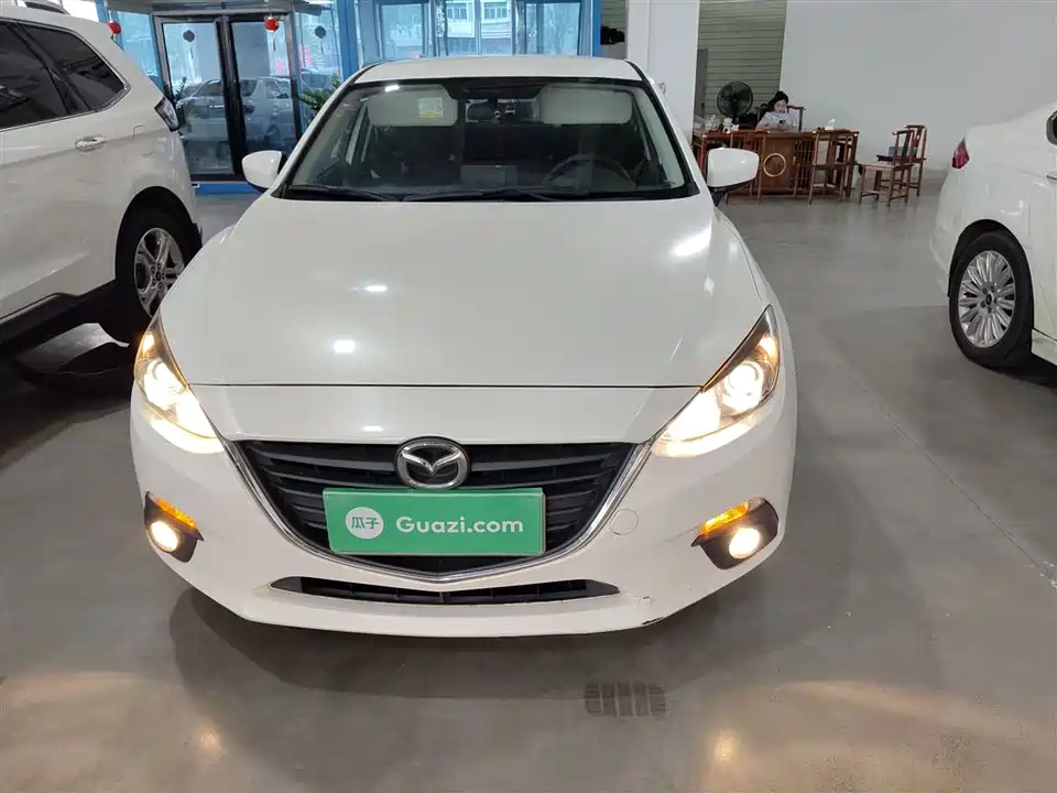 Mazda 3 Angkesaila