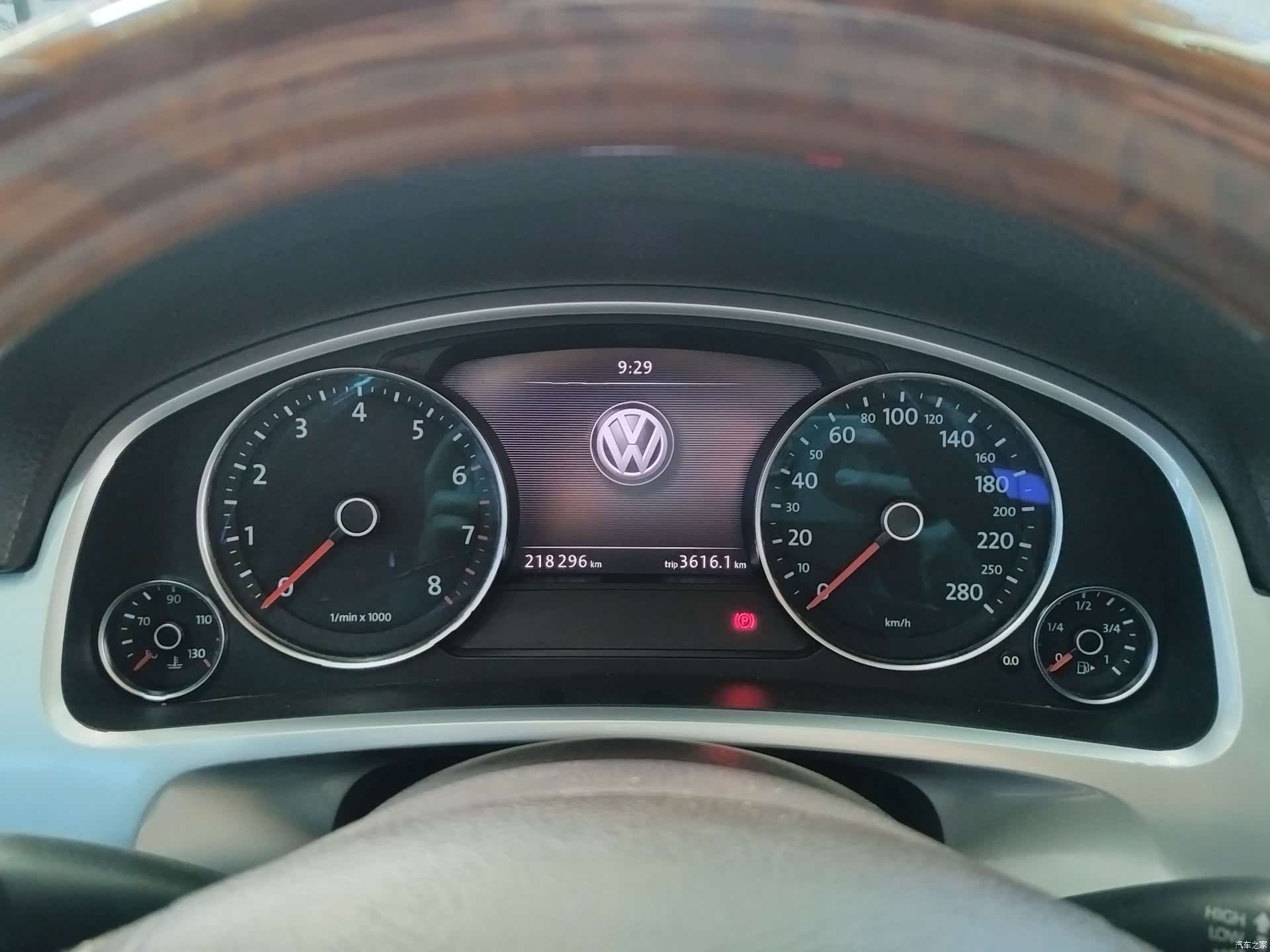 Volkswagen Touareg, 2011 4