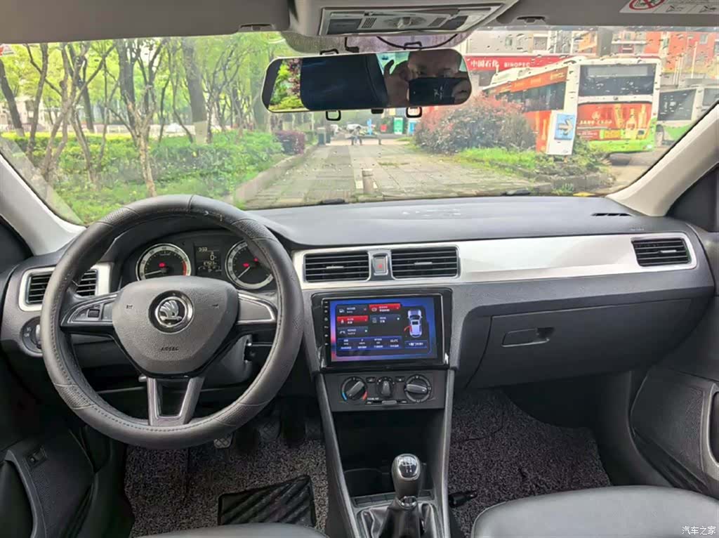 Skoda Rapid, 2018 8