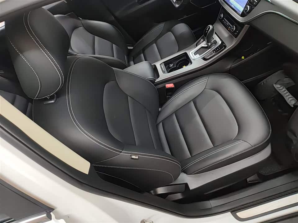 Geely Emgrand GS