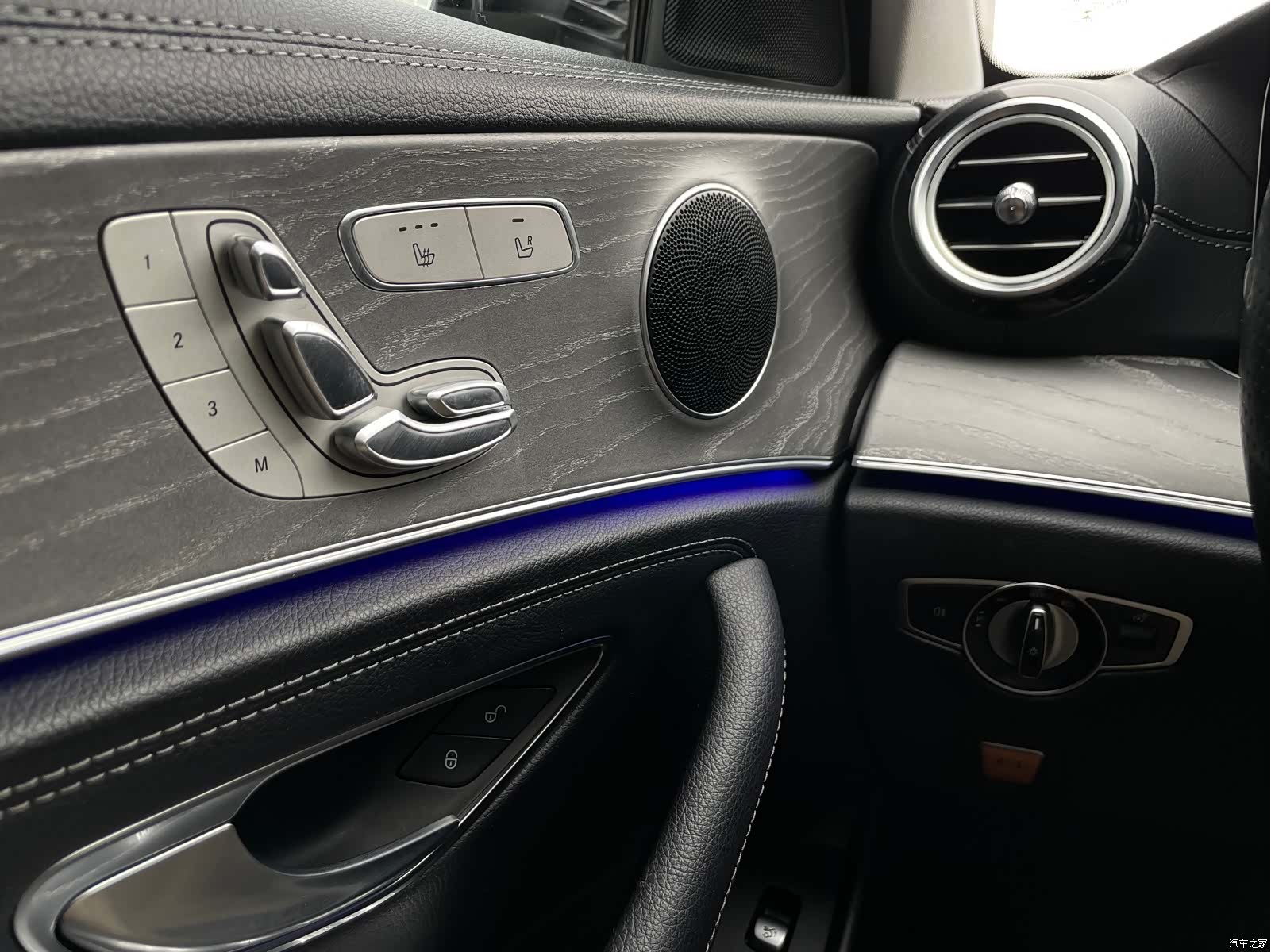 Mercedes-Benz E-Class, 2021 16