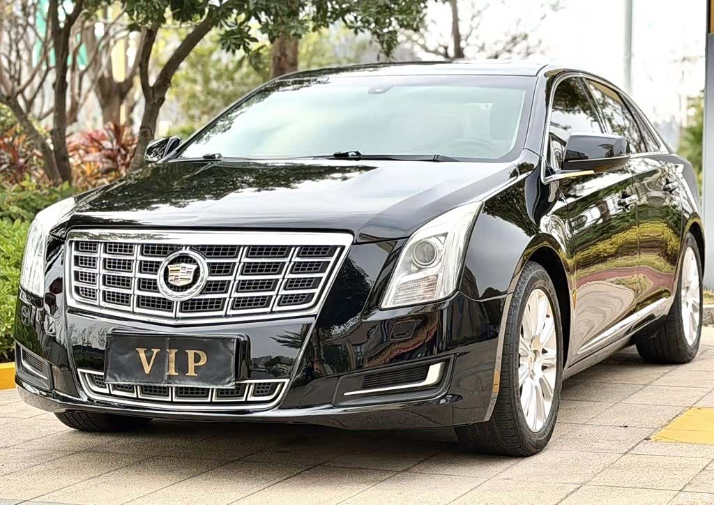Cadillac XTS, 2013 1