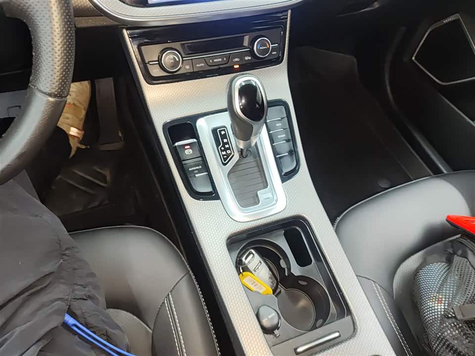 Geely Emgrand GS