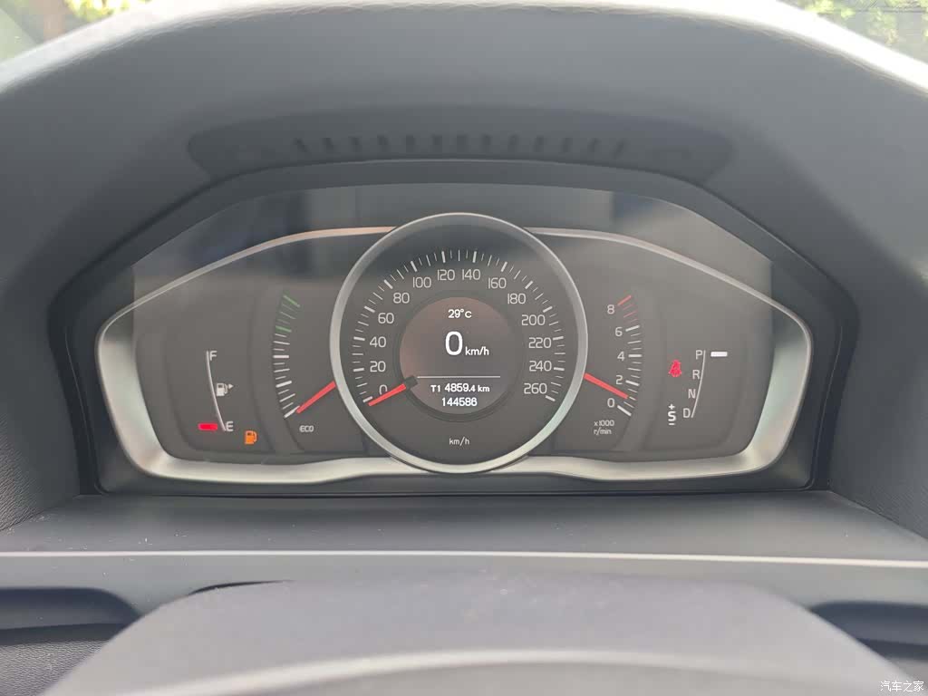 Volvo S60, 2015 4