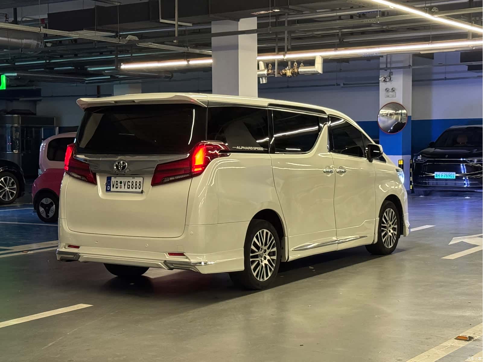 Toyota Alphard, 2017 6