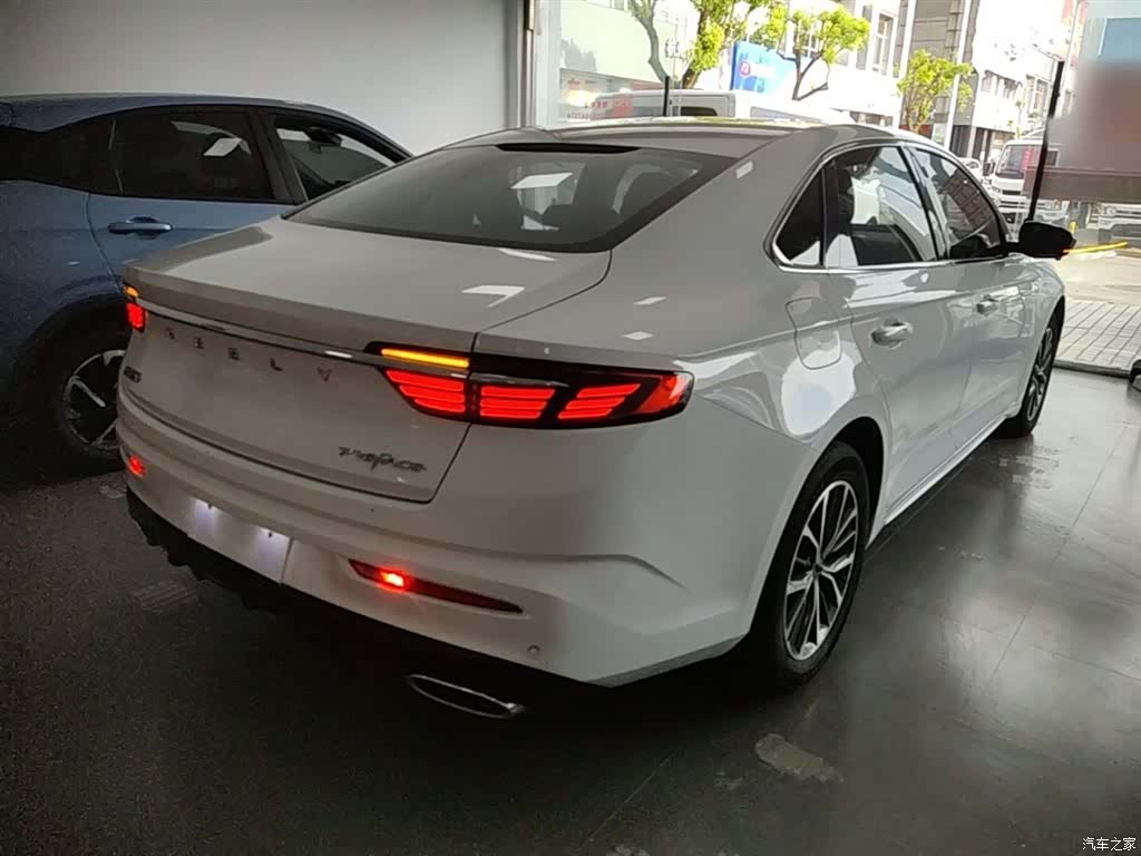 Geely Preface, 2022 7
