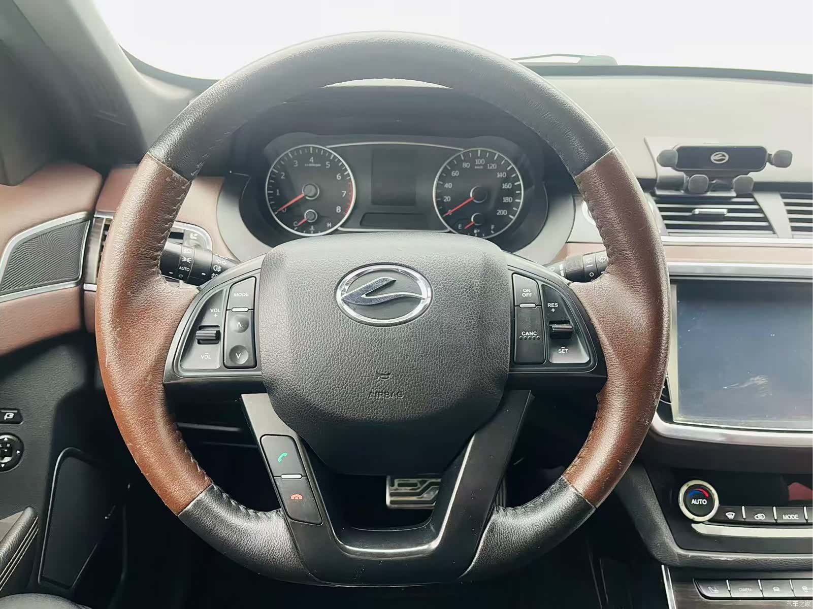 Landwind X7, 2018 13