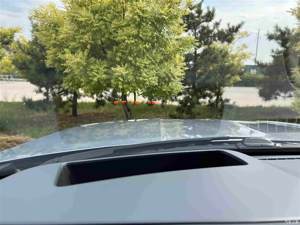 Lincoln Navigator, 2019 23