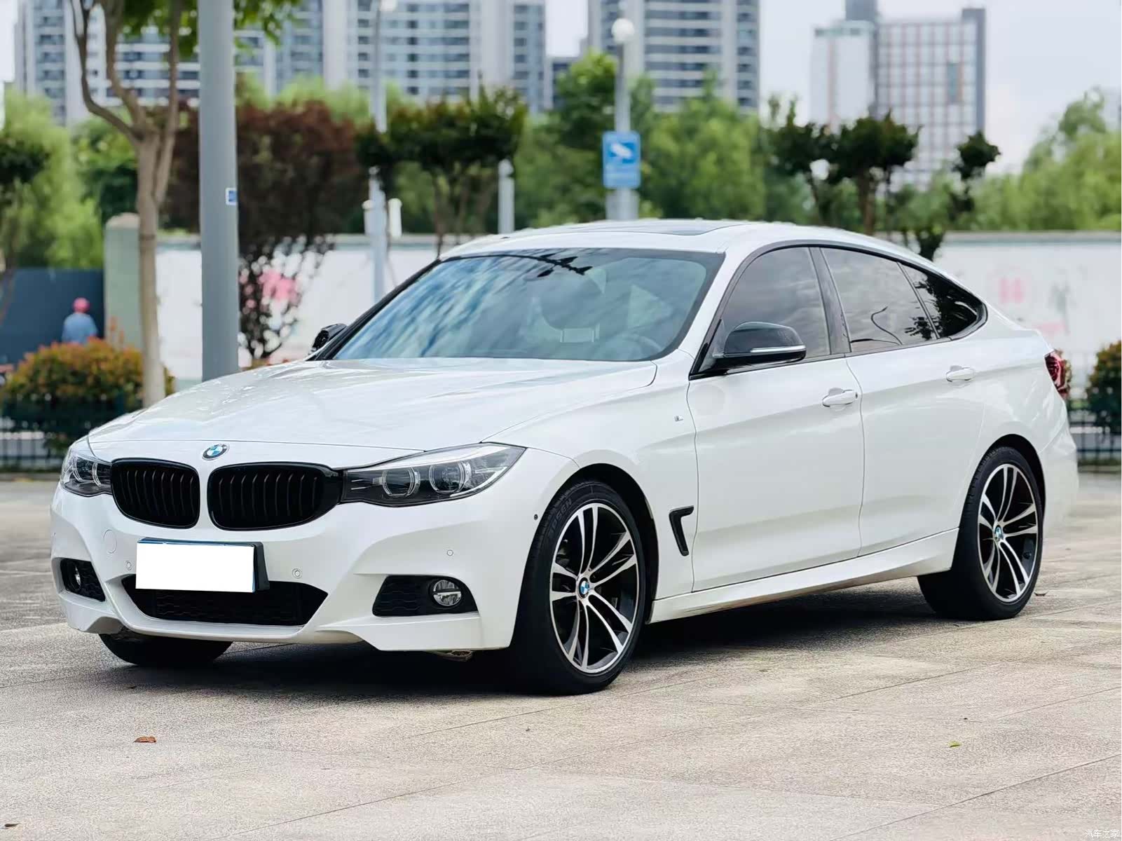 BMW 3 Series, 2020 1